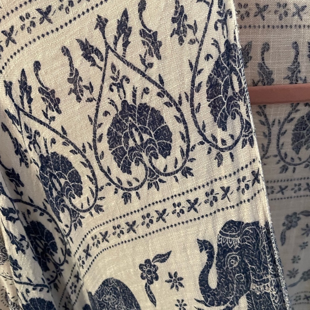 Women’s Adorable Bohemian Elephant Print Fringe Kimono Shrug Wrap by Janice - Picture 3 of 4